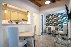 Basic Apartment, 2 Bedrooms, Kitchen, Ground Floor | Interior - Apartment in Gazcue Sleeps 6 (Santo Domingo)