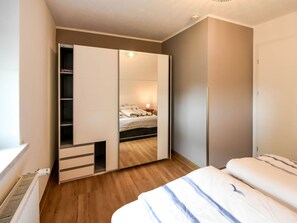 Room - Wohnung in Groß Stresow mit Garten und Terrasse by Interhome (Groß Stresow)