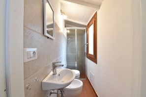 Toilet paper - Detached cottage with a/c and two bathrooms (Aglientu)