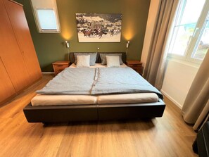 3 makuuhuonetta, internet