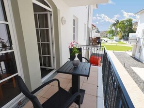 Outdoor dining - Adlerhorst in Ostseebad Baabe by Interhome (Baabe)