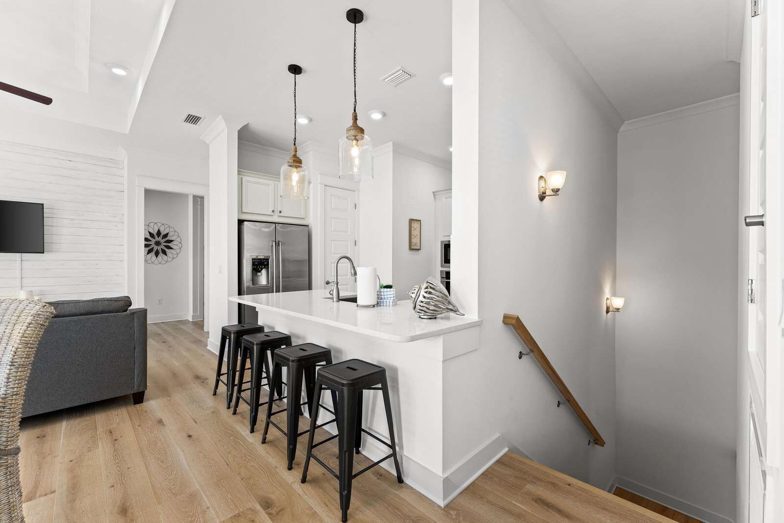 المنشأة من الداخل