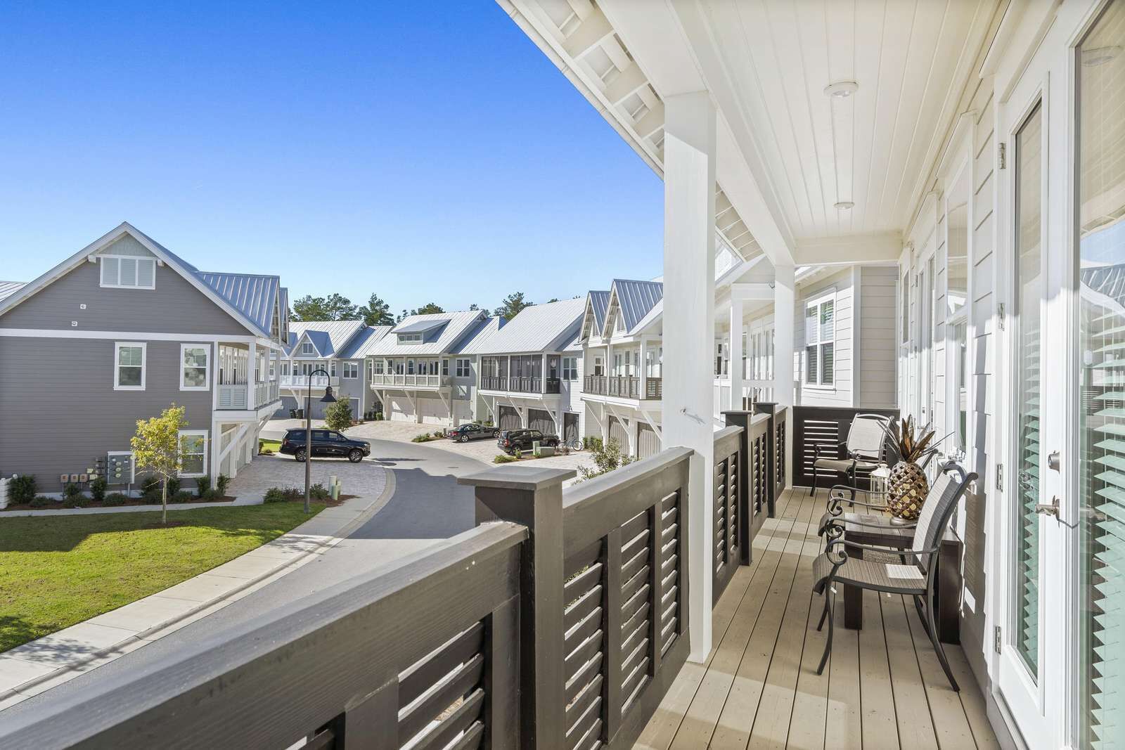 المنطقة المحيطة بالمنشأة