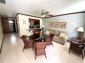 Interior - With preferential price for monkey tours (Quepos)