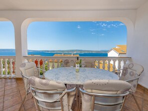 Outdoor dining - Apartments Lacic by Interhome (Crikvenica)