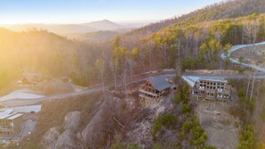 Exterior - Smoky Mountain Cabin with Breathtaking Views, Sleeps 12, Gameroom,Hot tub (Sevierville)