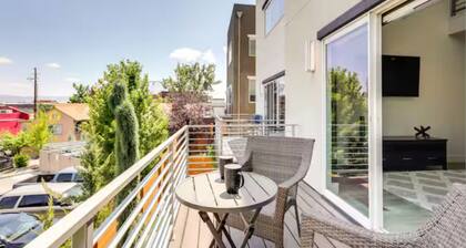 Spacious 2-bedroom with Loft townhome in charming Reno with all the amenities