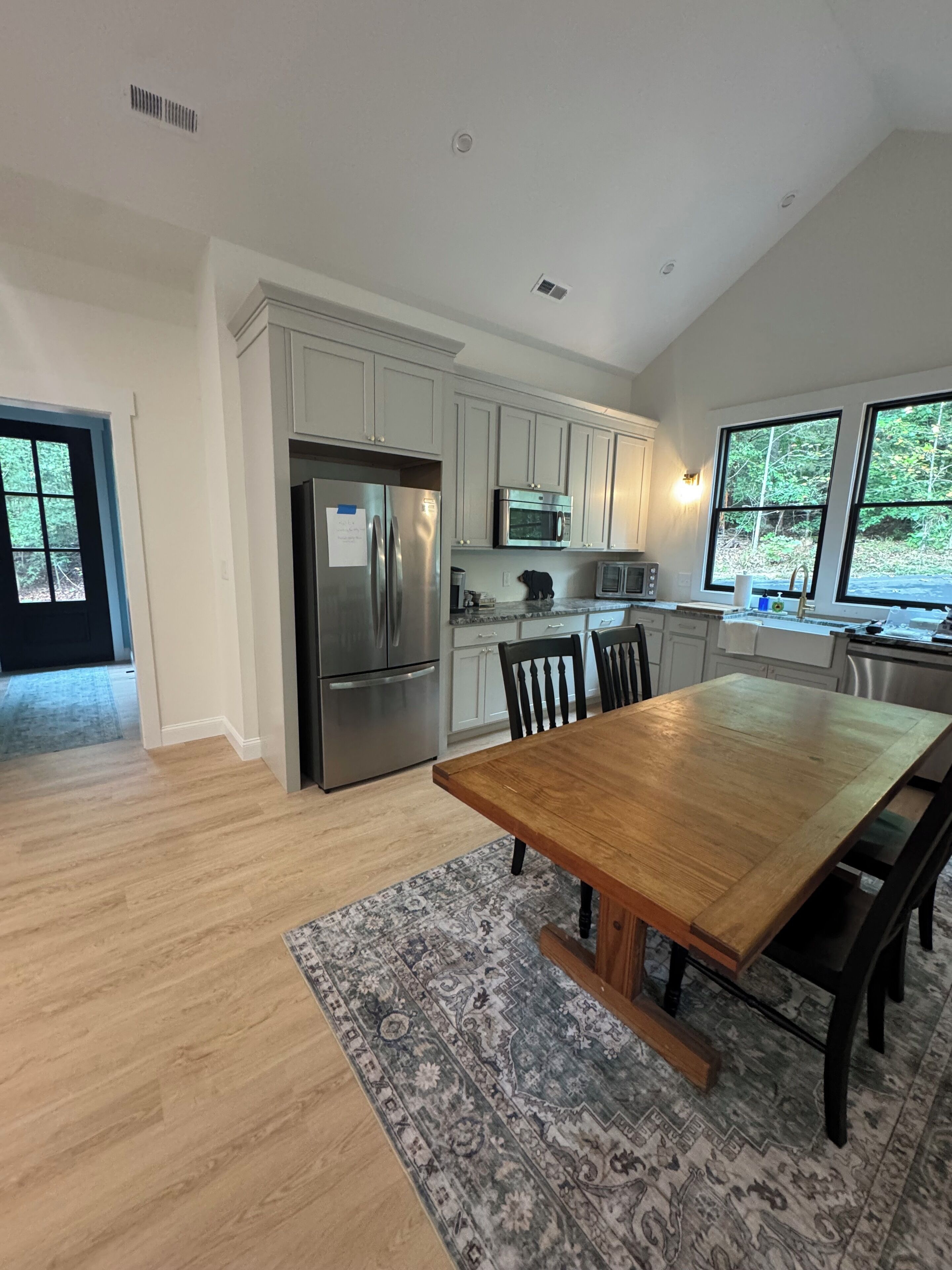 Fridge, microwave, dishwasher, coffee/tea maker