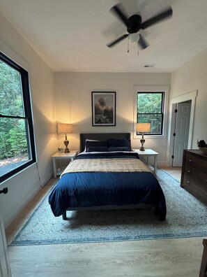 2 dormitorios, tabla de planchar con plancha, wifi gratis y ropa de cama