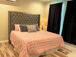 2 bedrooms, iron/ironing board, free WiFi, bed sheets - Updated near death valley, big outdoor area. (Amargosa Valley)