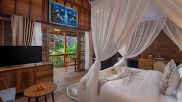 Familievilla - balkon - udsigt til pool | Pengeskab på værelset, skrivebord, gratis Wi-Fi