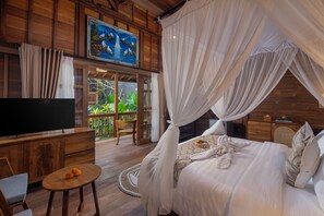 Family Villa, Balcony, Pool View - KIRANI HOUSE (GIANYAR)