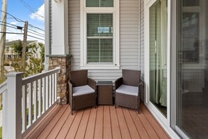 Terrace/patio - Sea Glass House – 5BR/3BA Coastal Escape Near the Beach (Ocean City)