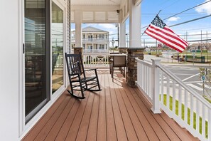 Terrace/patio - Sea Glass House – 5BR/3BA Coastal Escape Near the Beach (Ocean City)