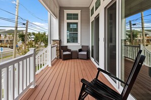 Terrace/patio - Sea Glass House – 5BR/3BA Coastal Escape Near the Beach (Ocean City)