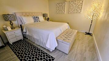 1 chambre, bureau, fer et planche à repasser, Wi-Fi gratuit