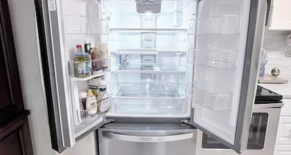 Stylish 1-bedroom, 1-bathroom, perfect for up to 4 guests,Fully equipped kitchen