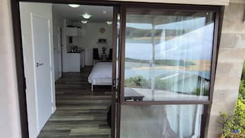 Ferros/tábuas de passar roupa, Wi-Fi, roupa de cama