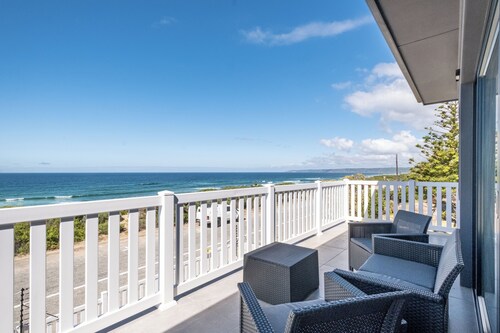 Soothing 4-bedroom house in Wilderness perfect for relaxing getaways