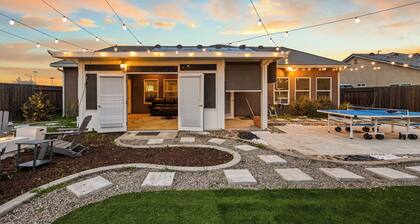 Large 6BR Home Walk Park In-Law Suite EV Charger