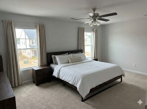 4 Schlafzimmer, Bügeleisen/Bügelbrett, WLAN, Bettwäsche