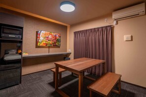 Living area - Kyoto Toji Suites & Residence (Kyoto)
