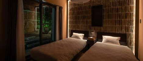 Habitación Premium, para no fumadores (with Garden) | Cortinas blackout y tabla de planchar con plancha