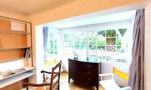 Interior - House in Tregastel Near Pink Granite Coast (Tregastel)