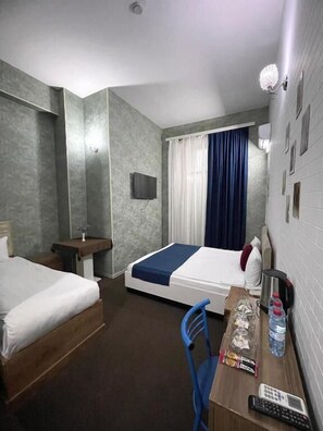 Ropa de cama hipoalergénica y minibar 