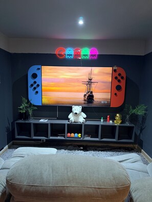 Luxury-Apartment, Balkon, Blick auf den Jachthafen | Innenbereich