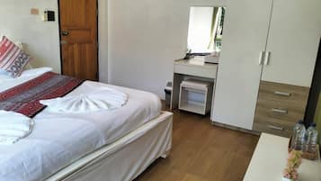 Room, Non Smoking, Pets Not Allowed | Desk, laptop workspace