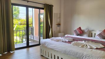 Superior Double Room, 1 King Bed | Desk, laptop workspace