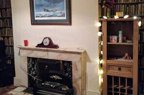 Interior - Wexford townhouse with WiFi and garden (Wexford)