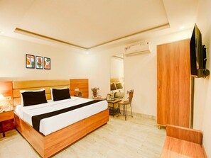 House | 1 bedroom - Collection O Chandigarh Road Royal Woods (Dera Bassi)