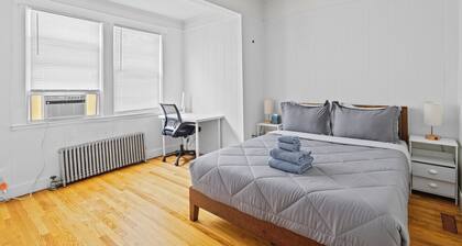 Cozy&Spacious 6Br home in Newton + Parking