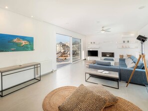 TV, fireplace - Ferienvilla "Melia" by Interhome (Kos)
