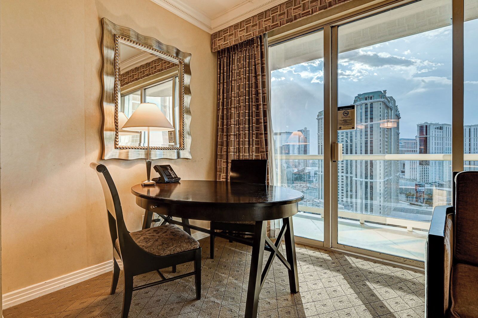 Junior Suite, City View | Interior