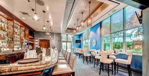 Bar (on property) - Deluxe Balcony Strip View Suite (Las Vegas)