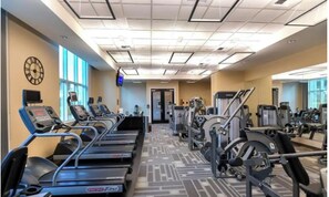 Fitness facility - Deluxe Balcony Strip View Suite (Las Vegas)