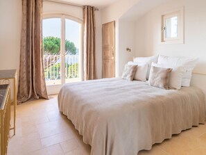 4 bedrooms, Internet - Villa "Marguerite" mit eigenem Garten und Terrasse by Interhome (Gassin)