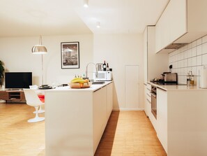 Fridge, microwave, oven, dishwasher - Wohnung "Skyline-Terrasse 6B" by Interhome (Brussels)