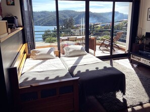 Internet - Ferienvilla "Blue Lake House" mit Sauna by Interhome (Dornes)