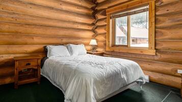 Een strijkplank/strijkijzer, gratis wifi, beddengoed