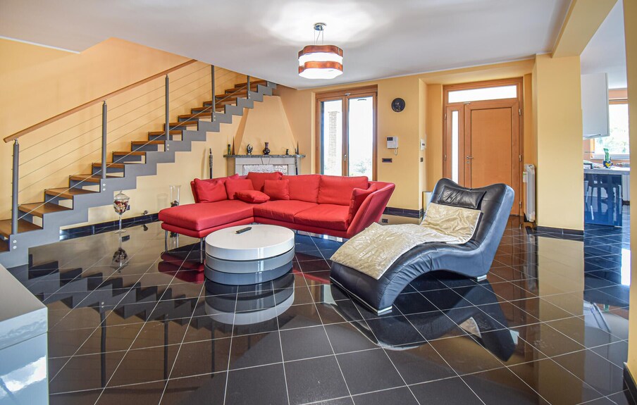 3 Bedroom Gorgeous Home In Torre Le Nocelle - Avellino