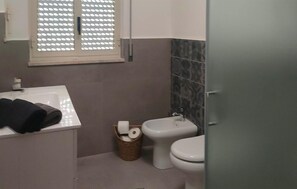 Doccia, asciugacapelli