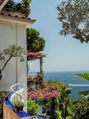 Villa Santa Croce - Exclusive Amalfi Coast Retreat