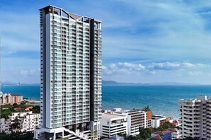 Exterior - two-bedroom Beachfront at Veranda Residence (Sattahip)