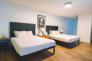 Iron/ironing board, free WiFi, bed sheets - Cozy Studio Retreat Near Banff & Canmore (Harvie Heights)