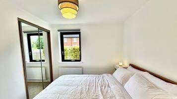 Internet, bed sheets