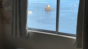 1 bedroom, Internet - mit Blick auf das Wasser by Interhome (Madeira/Funchal)